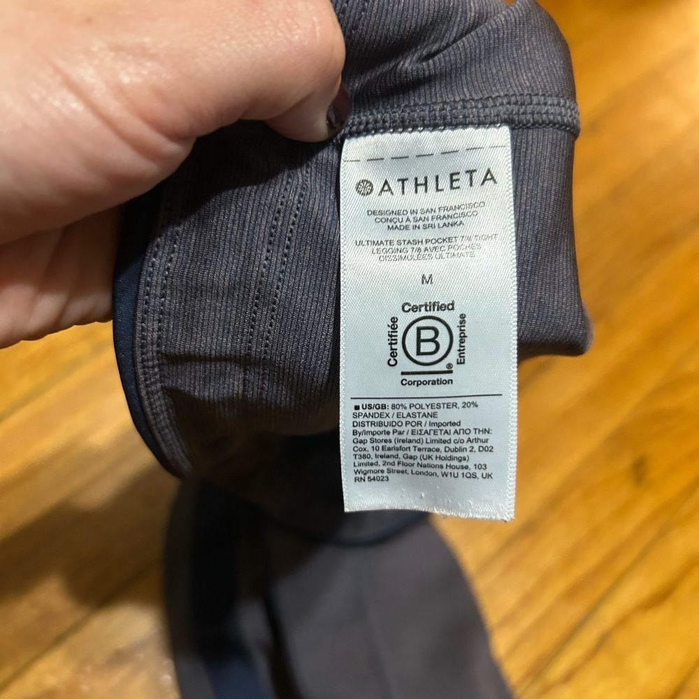 Athleta Ultimate Stash Pocket 7/8 Leggings Blue Activewear Size Medium - Picture 10 of 10